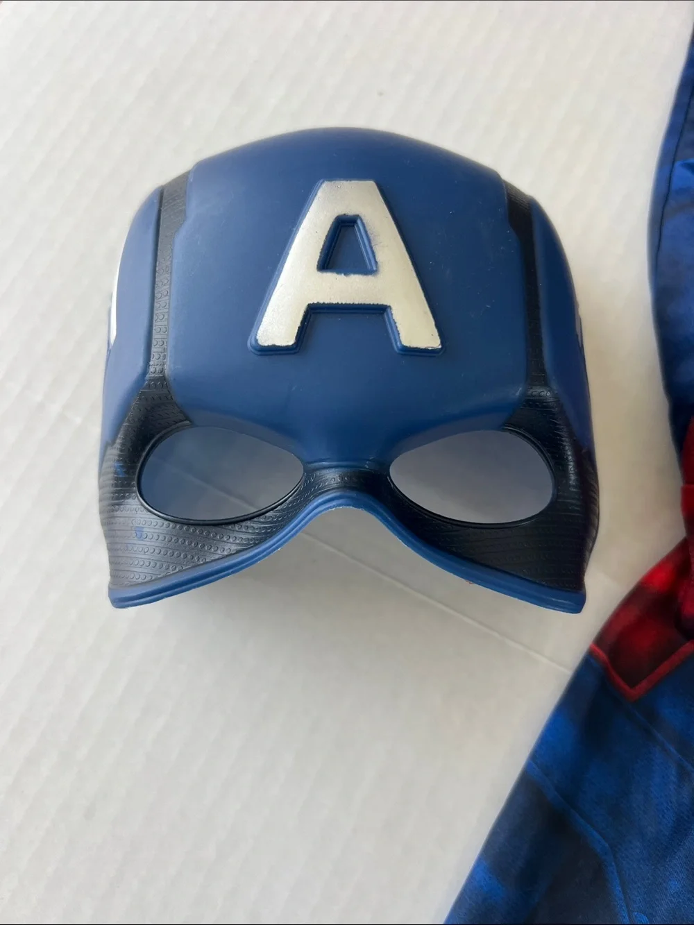 Captain America Superhero Costume with Mask by Rubies Kids Size M